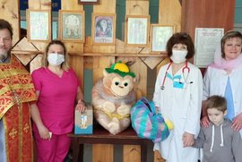 фото Подарунки та благодійну допомогу передано пацієнтам Сумської дитячої лікарні Святої Зінаїди