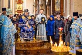 фото Сумський митрополит очолив богослужіння на Введення Пресвятої Богородиці у храм