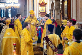 фото Архіпастир очолив богослужіння недільного дня