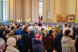 фото Сумський Архіпастир звершив недільні богослужіння в Троїцькому архієрейському соборі