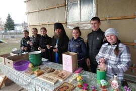 фото У Воскресенському храмі Лебедина відбувся благодійний ярмарок