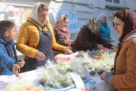 фото Благовіщенський храм Тростянця провів благодійний ярмарок