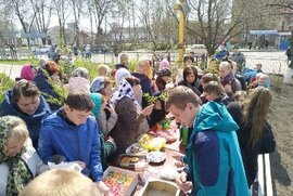 фото Благодійний ярмарок у Вознесенському храмі Лебедина