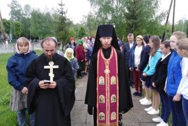 фото Урочисті заходи в с. Спірному і с. Ямному до Дня Перемоги відвідав священик