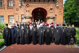 фото Відбувся урочистий акт з нагоди третього випуску Сумської духовної семінарії