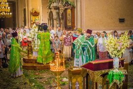 фото День Святого Духа: Архіпастир звершив богослужіння