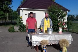 фото Молебень перед початком збиральних робіт в с. Ворожба 