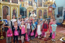 фото У Хрестовоздвиженському храмі с. Боромля відбулася благодійна акція