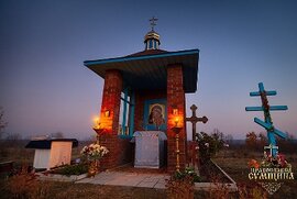 фото Сумські семінаристи молились на місці Покровського храму с. Шпилівка