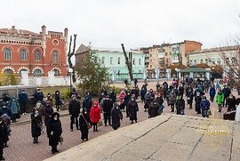 фото Великий Четвер: богослужіння у кафедральному соборі відбулися за правилами карантину