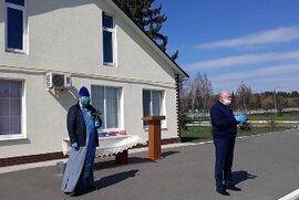 фото Молебний спів перед початком посівних робіт в с. Ворожба 