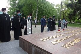 фото В м. Білопілля вшанували пам’ять загиблих воїнів