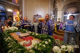 фото Сумський Архіпастир очолив чин Поховання Пресвятої Богородиці