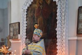 фото Молитва біля древнього образу Покровського собору