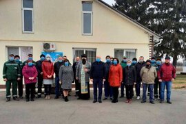 фото Молебний спів перед початком посівних робіт в с. Ворожба Лебединського благочиння