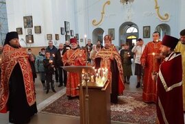 фото Заупокійні богослужіння в Охтирці напередодні Дня Перемоги