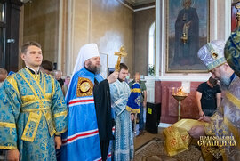 фото Архіпастир очолив богослужіння у Сумах