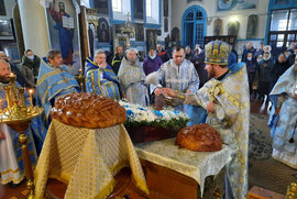 фото Свято на честь ікони Божої Матері «Спорительниця хлібів» в Лебедині