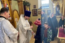 фото Різдвяні богослужіння в храмі святителя Іоасафа, єпископа Бєлгородського