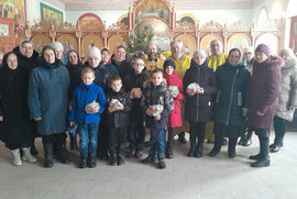 фото Школярі привітали парафію Миколаївського храму с. Буймер з престольним святом