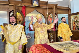 фото Богослужіння недільного дня митрополит Євлогій звершив у домовому храмі