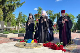 фото Митрополит Євлогій вшанував пам’ять полеглих у Другій світовій війні та сучасних захисників України