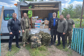 фото Гуманітарна підтримка на передову: Лебединський благочинний відвідав українських захисників на Запоріжжі
