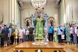 фото Митрополит Євлогій очолив богослужіння у Троїцькому соборі на свято П’ятидесятниці