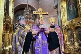 фото Митрополит Євлогій очолив святкові богослужіння у день Воздвиження Хреста Господнього