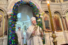 фото Святкування Різдва Христового в Сумах: митрополит Євлогій очолив богослужіння у кафедральному соборі