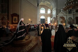 фото Богослужіння «Маріїного стояння» очолив Сумський архіпастир