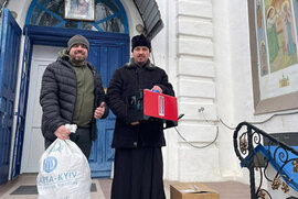 фото У Тростянці передано допомогу українським захисникам від Благовіщенського храму
