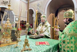 фото У Сумах звершено Божественну літургію у день Суботи воскресіння Лазаря