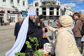 фото Благодійний ярмарок відбувся на подвір’ї Спасо-Преображенського кафедрального собору