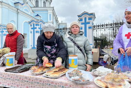 фото Благодійний ярмарок у день Благовіщення: свідчення віри, що діє любов’ю