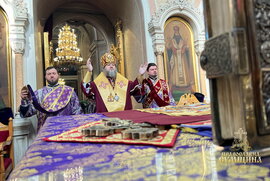 фото Митрополит Євлогій очолив богослужіння Великого Четверга у кафедральному соборі