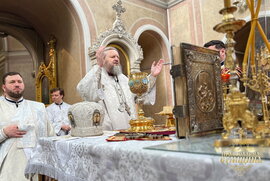 фото Богослужіння Великої Суботи відправлено в Сумах