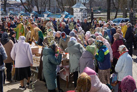 фото У Тростянці відбувся благодійний ярмарок на підтримку онкохворих дітей Сумщини