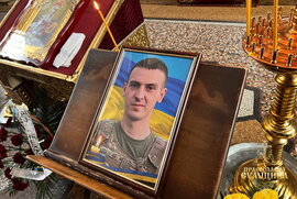 фото Відспівування загиблого воїна Олександра Чорномаза
