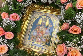фото Престольне свято храму святителя Іоасафа, єпископа Бєлгородського у Сумах