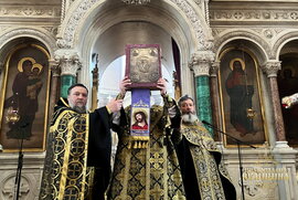 фото Сумський митрополит очолив четверту Пасію у кафедральному соборі